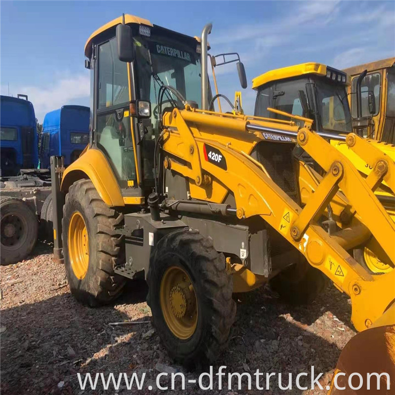 CAT backhoe loader 420f04